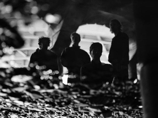 Long Distance Runner – Zero / New&nbsp;Song
